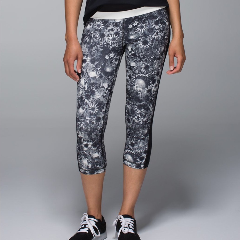 Lululemon Up The Pace Crop